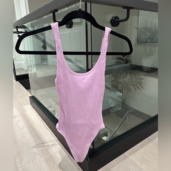 Aritzia Bodysuit - Picture 1 of 4